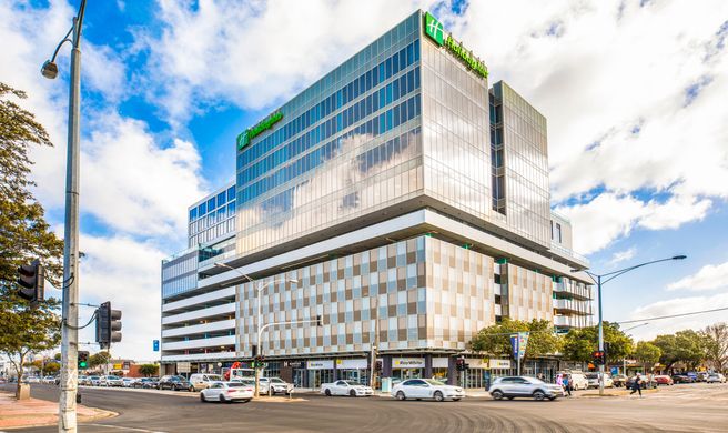 Holiday Inn Werribee Exterior