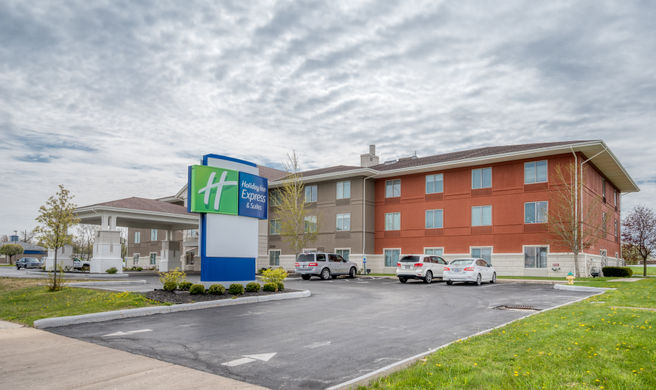 Holiday Inn Express Greenville Exterior