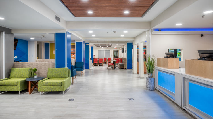 Holiday Inn Express Greenville Lobby