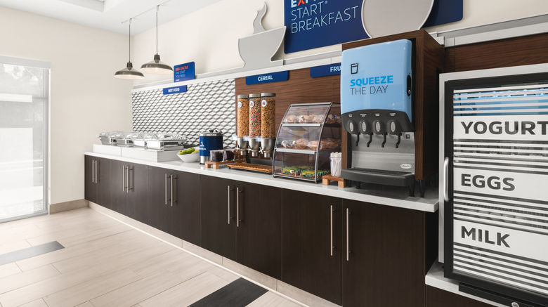 <b>Holiday Inn Express & Suites Suisun City Restaurant</b>. Images powered by <a href="https://www.leonardoworldwide.com/" title="Leonardo Worldwide" target="_blank">Leonardo</a>.