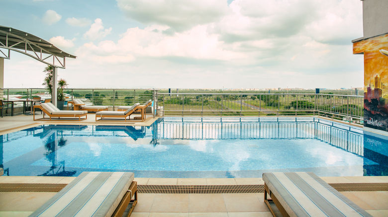 <b>Crowne Plaza Airport Pool</b>. Images powered by <a href="https://www.leonardoworldwide.com/" title="Leonardo Worldwide" target="_blank">Leonardo</a>.
