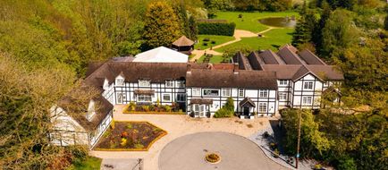 The Limes Country Lodge Hotel Exterior