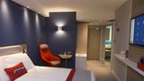 Holiday Inn Exp Cambridge West-Cambourne Room