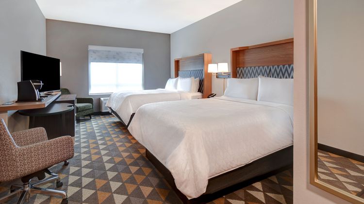 Holiday Inn Erie Room