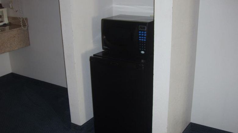 <b>Kozy Inn Columbus Room</b>. Images powered by <a href="https://www.leonardoworldwide.com/" title="Leonardo Worldwide" target="_blank">Leonardo</a>.