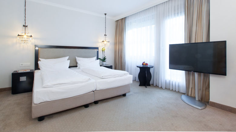 <b>TOP Hotel an der Oper Suite</b>. Images powered by <a href="https://www.leonardoworldwide.com/" title="Leonardo Worldwide" target="_blank">Leonardo</a>.