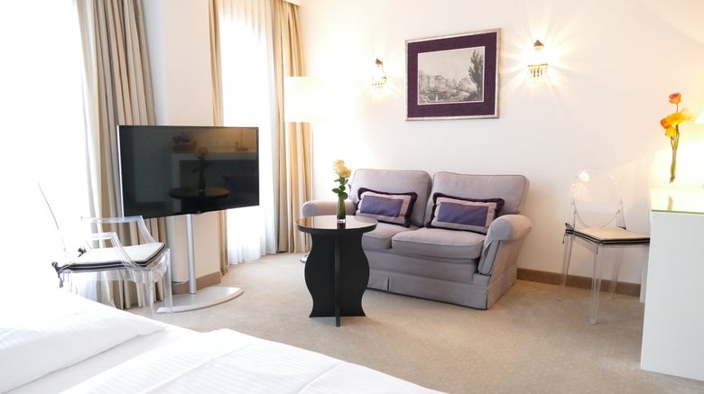 <b>TOP Hotel an der Oper Suite</b>. Images powered by <a href="https://www.leonardoworldwide.com/" title="Leonardo Worldwide" target="_blank">Leonardo</a>.