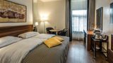 Central Plaza Hotel Room