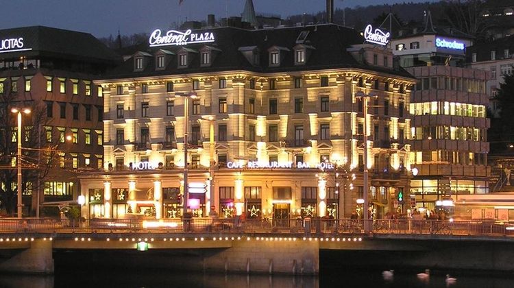 Central Plaza Hotel Exterior