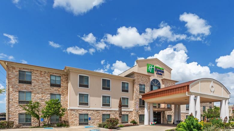 <b>Holiday Inn Express Hutto Exterior</b>. Images powered by <a href="https://www.leonardoworldwide.com/" title="Leonardo Worldwide" target="_blank">Leonardo</a>.