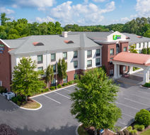 Holiday Inn Express Hotel & Suites Exterior