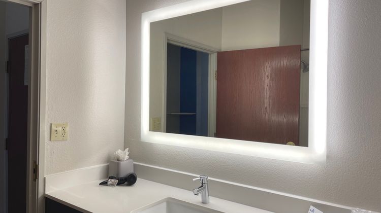 Holiday Inn Express Room