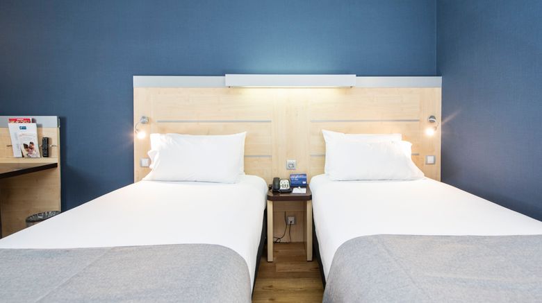 <b>Holiday Inn Express Barcelona-Sant Cugat Room</b>. Images powered by <a href="https://www.leonardoworldwide.com/" title="Leonardo Worldwide" target="_blank">Leonardo</a>.
