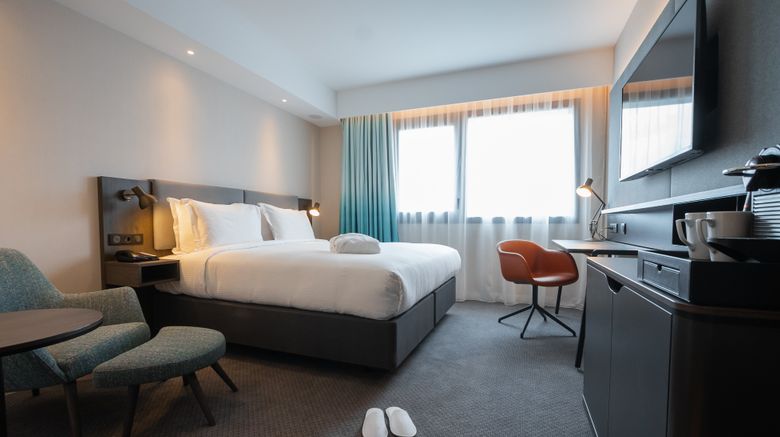 <b>Holiday Inn Paris-CDG Airport Room</b>. Images powered by <a href="https://www.leonardoworldwide.com/" title="Leonardo Worldwide" target="_blank">Leonardo</a>.