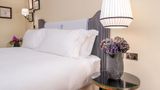 The Red Lion Hotel Room