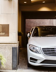 Dossier Hotel