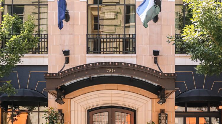 Dossier Hotel Exterior