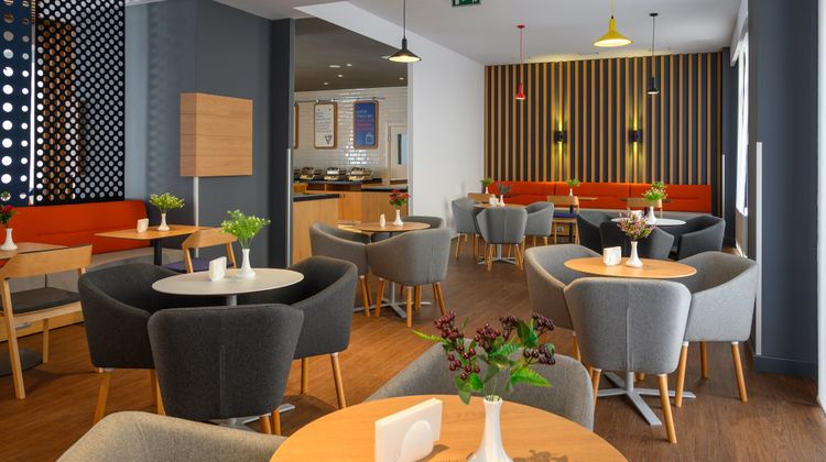 Holiday Inn Express Almaty Restaurant