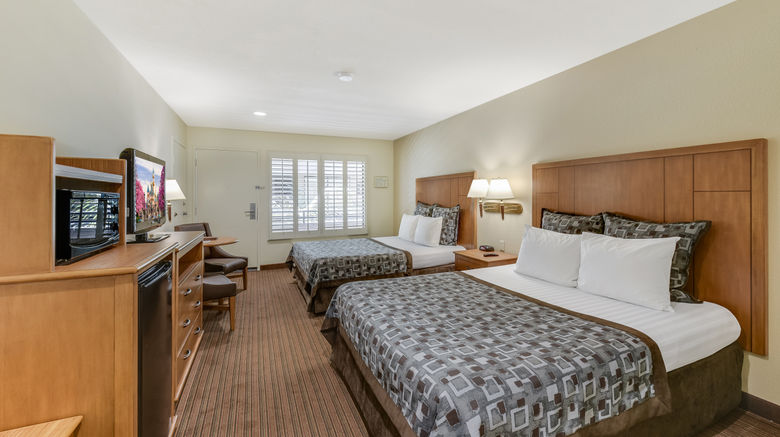 <b>Anaheim Desert Inn & Suites Room</b>. Images powered by <a href="https://www.leonardoworldwide.com/" title="Leonardo Worldwide" target="_blank">Leonardo</a>.