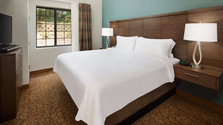 Staybridge Suites Durham-Chapel Hill RTP Room