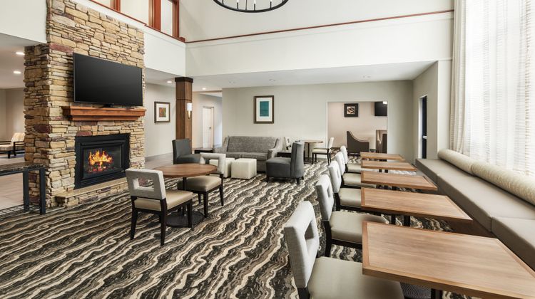 Staybridge Suites Durham-Chapel Hill RTP Lobby