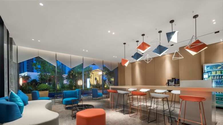 <b>Holiday Inn Express Guangzhou Panyu Exterior</b>. Images powered by <a href="https://www.leonardoworldwide.com/" title="Leonardo Worldwide" target="_blank">Leonardo</a>.