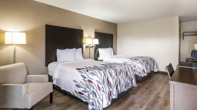 <b>Red Roof Inn Savannah- Southside/Midtown Room</b>. Images powered by <a href="https://www.leonardoworldwide.com/" title="Leonardo Worldwide" target="_blank">Leonardo</a>.