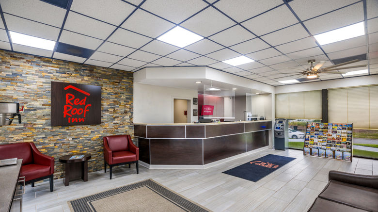 <b>Red Roof Inn Savannah- Southside/Midtown Lobby</b>. Images powered by <a href="https://www.leonardoworldwide.com/" title="Leonardo Worldwide" target="_blank">Leonardo</a>.