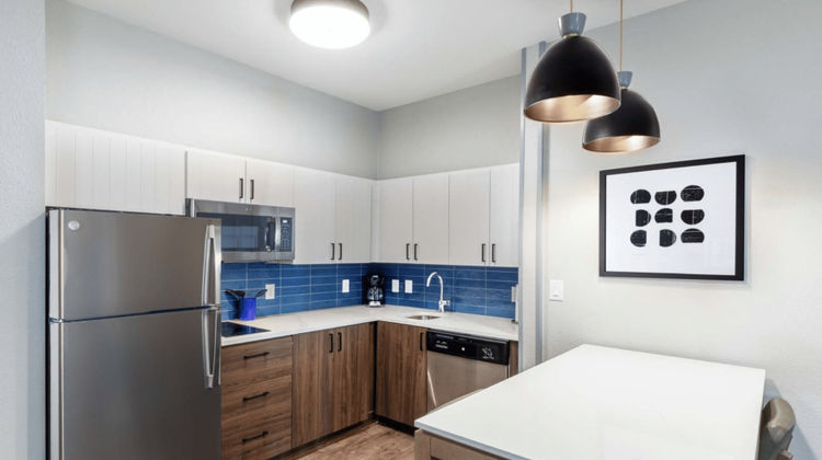 Staybridge Suites Waco South-Woodway Room