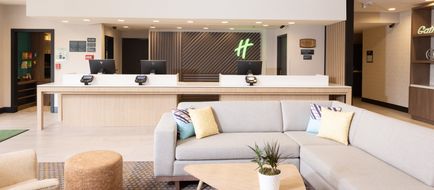 Holiday Inn Orange County Airport Lobby