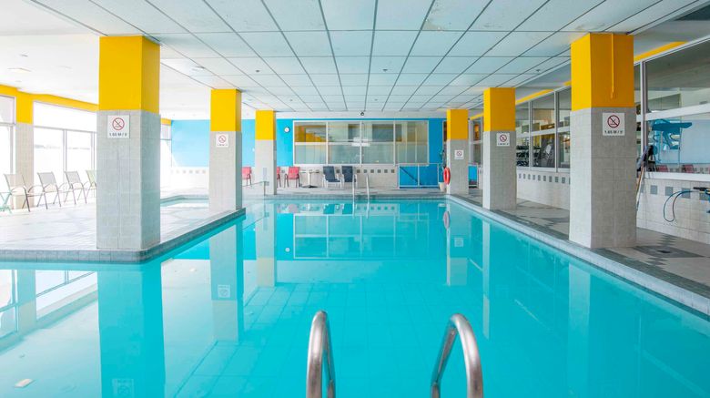 <b>Sandman Hotel Montreal-Longueuil Pool</b>. Images powered by <a href="https://www.leonardoworldwide.com/" title="Leonardo Worldwide" target="_blank">Leonardo</a>.