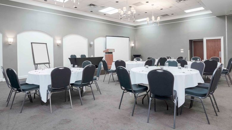 <b>Sandman Hotel Montreal-Longueuil Meeting</b>. Images powered by <a href="https://www.leonardoworldwide.com/" title="Leonardo Worldwide" target="_blank">Leonardo</a>.