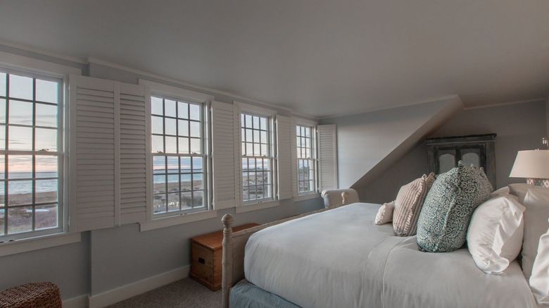 <b>The Wauwinet Room</b>. Images powered by <a href="https://www.leonardoworldwide.com/" title="Leonardo Worldwide" target="_blank">Leonardo</a>.
