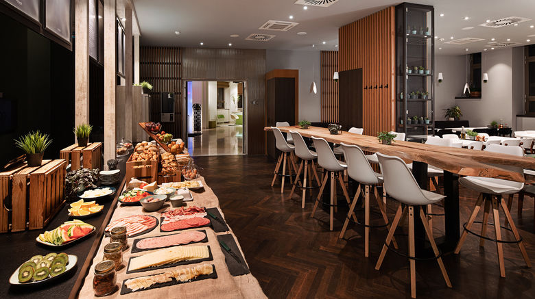 <b>Hotel Indigo Berlin Ku'damm Restaurant</b>. Images powered by <a href="https://www.leonardoworldwide.com/" title="Leonardo Worldwide" target="_blank">Leonardo</a>.