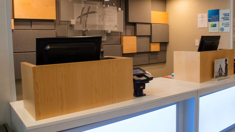 <b>Holiday Inn Express & Suites Lobby</b>. Images powered by <a href="https://www.leonardoworldwide.com/" title="Leonardo Worldwide" target="_blank">Leonardo</a>.