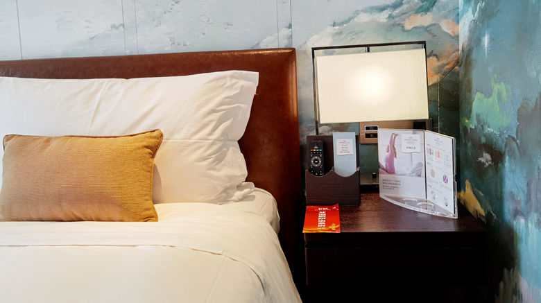 <b>Crowne Plaza Chengdu Wenjiang Room</b>. Images powered by <a href="https://www.leonardoworldwide.com/" title="Leonardo Worldwide" target="_blank">Leonardo</a>.