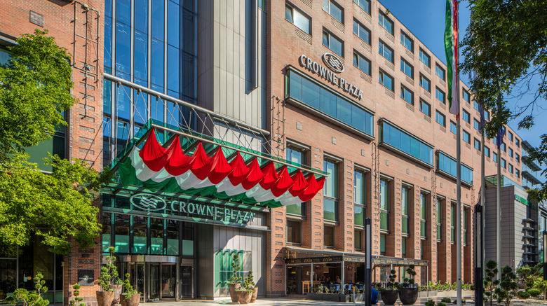 Crowne Plaza Budapest Exterior. Images powered by <a href="https://www.leonardoworldwide.com" target="_blank" rel="noopener">Leonardo</a>.