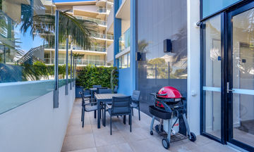 Direct Hotels - Sea Breeze