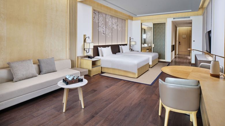 <b>HUALUXE Bay Hot Spring Resort Room</b>. Images powered by <a href="https://www.leonardoworldwide.com/" title="Leonardo Worldwide" target="_blank">Leonardo</a>.