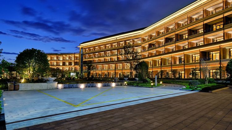 HUALUXE Bay Hot Spring Resort Lobby