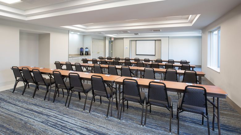 <b>Holiday Inn Express Meeting</b>. Images powered by <a href="https://www.leonardoworldwide.com/" title="Leonardo Worldwide" target="_blank">Leonardo</a>.