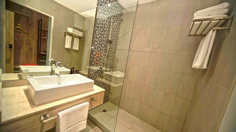 <b>Kingsgate Hotel Al Jaddaf Room</b>. Images powered by <a href="https://www.leonardoworldwide.com/" title="Leonardo Worldwide" target="_blank">Leonardo</a>.