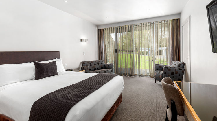 Commodore On The Park Room