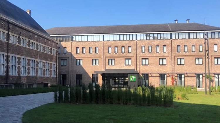 Holiday Inn Exterior