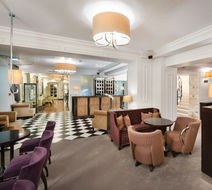 Hotel Bastion Lobby