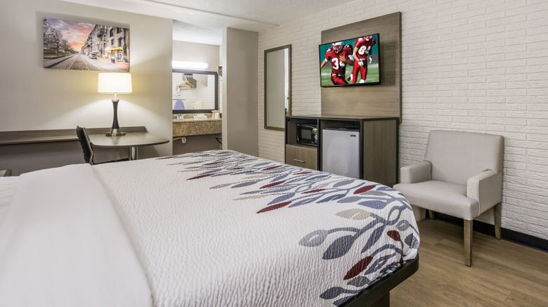 <b>Red Roof Inn Savannah-Richmond Hill/I-95 Room</b>. Images powered by <a href="https://www.leonardoworldwide.com/" title="Leonardo Worldwide" target="_blank">Leonardo</a>.