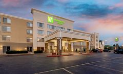 Holiday Inn & Suites
