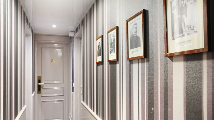 Hotel Lautrec Opera Lobby