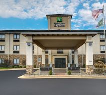 Holiday Inn Express Marshall Exterior