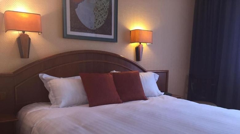 <b>Hotel de la Paix Room</b>. Images powered by <a href="https://www.leonardoworldwide.com/" title="Leonardo Worldwide" target="_blank">Leonardo</a>.